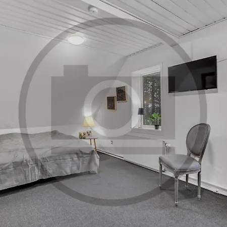 2 Bedroom Stunning In Apartament *